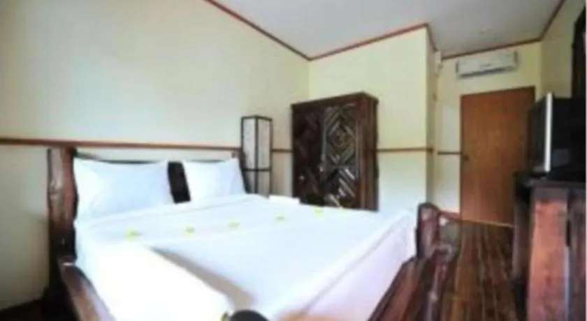 Phuttachot Resort Ko Phi Phi