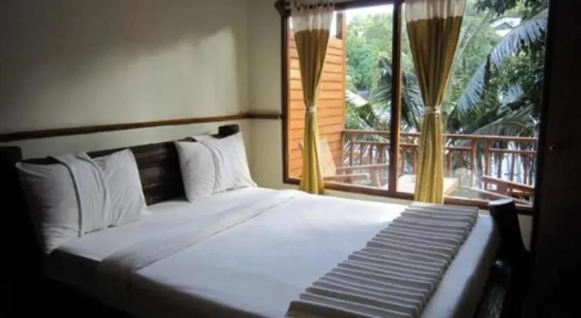 Phuttachot Resort Ko Phi Phi