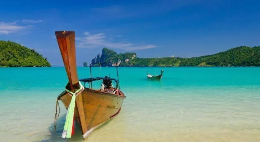 Phuttachot Resort Ko Phi Phi