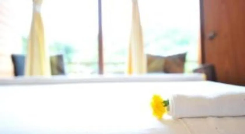 Phuttachot Resort Ko Phi Phi