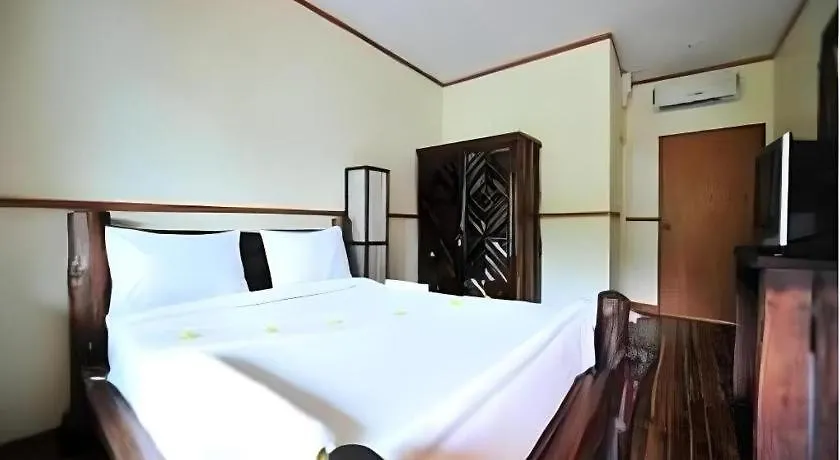 Phuttachot Resort Ko Phi Phi
