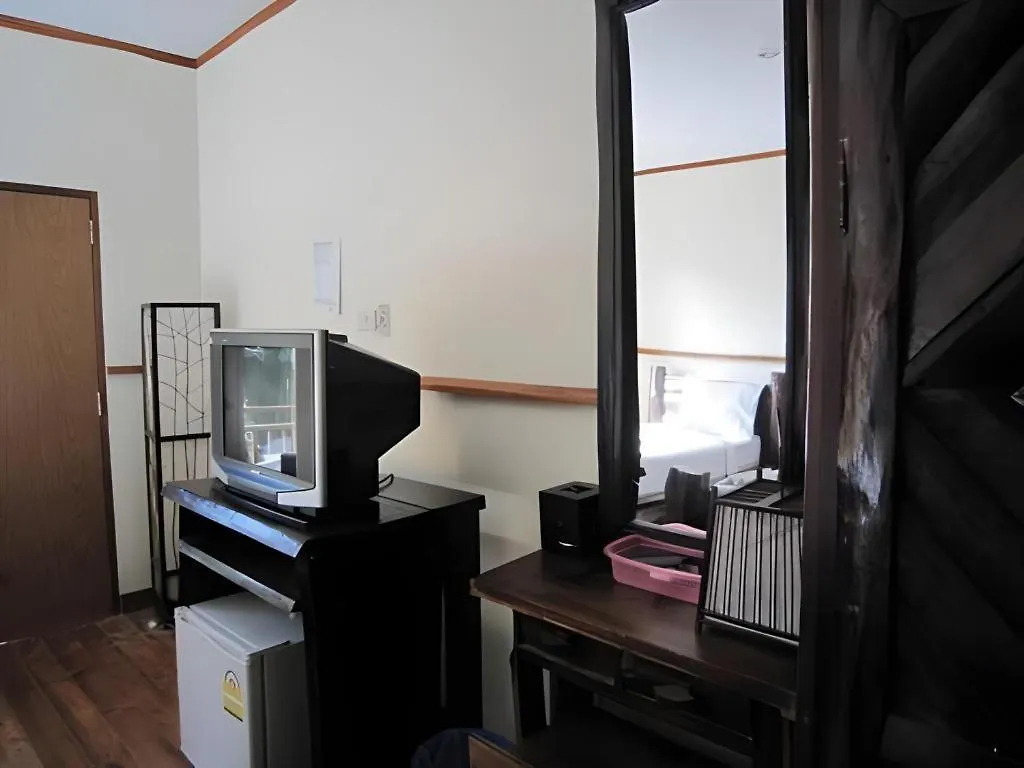 Phuttachot Resort Ko Phi Phi