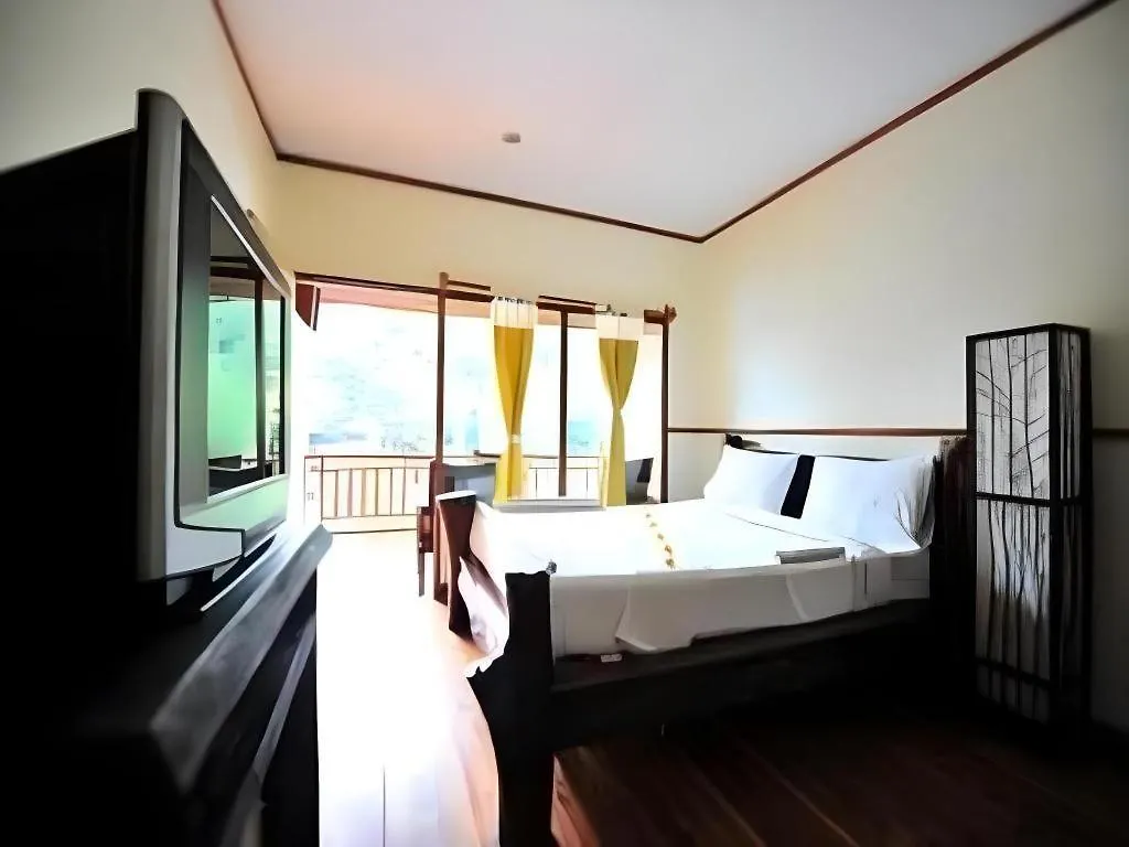 Phuttachot Resort Ko Phi Phi
